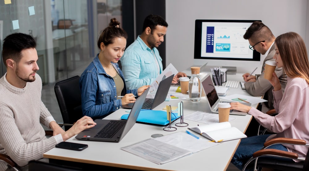 how to start a website development company